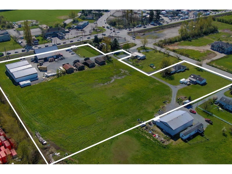 21533 CRUSH Crescent Langley British Columbia, V2Y 2P9 - 6 Bedrooms Home For Sale
