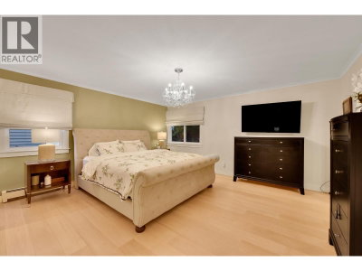 5268 GLEN ABBEY Place | Delta British Columbia | Slide Image Eighteen