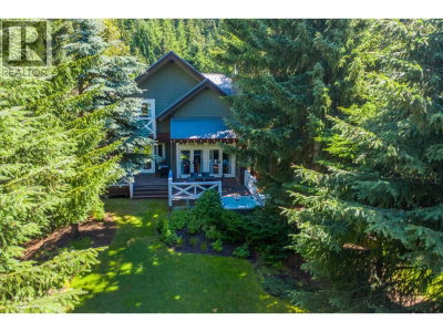 7313 FITZSIMMONS ROAD SOUTH | Whistler British Columbia | Slide Image Twenty-nine