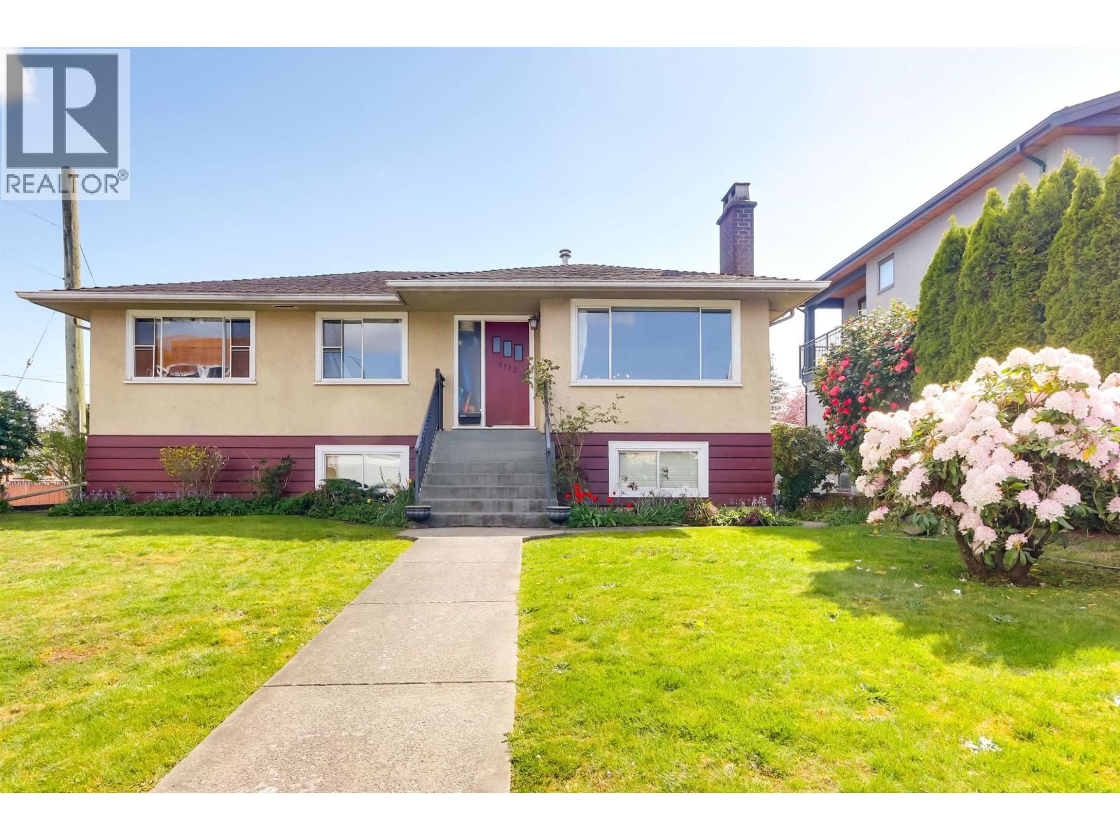 3712 FIR Street, Burnaby, British Columbia V5G 2A5