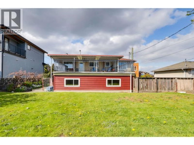 3712 FIR Street | Burnaby British Columbia | Slide Image Eighteen
