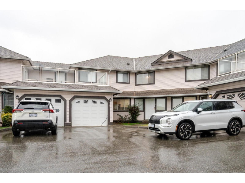 3080 TOWNLINE Road Abbotsford British Columbia, V2T 5M2 - 4 Bedrooms Condo For Sale