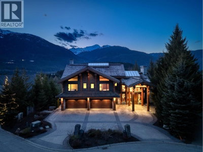 3803 SUNRIDGE Place | Whistler British Columbia | Slide Image Thirty-eight