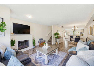 15155 62A Avenue | Surrey British Columbia | Slide Image Eight