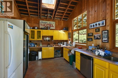 4737 DAVIS Road | Madeira Park British Columbia | Slide Image Eighteen