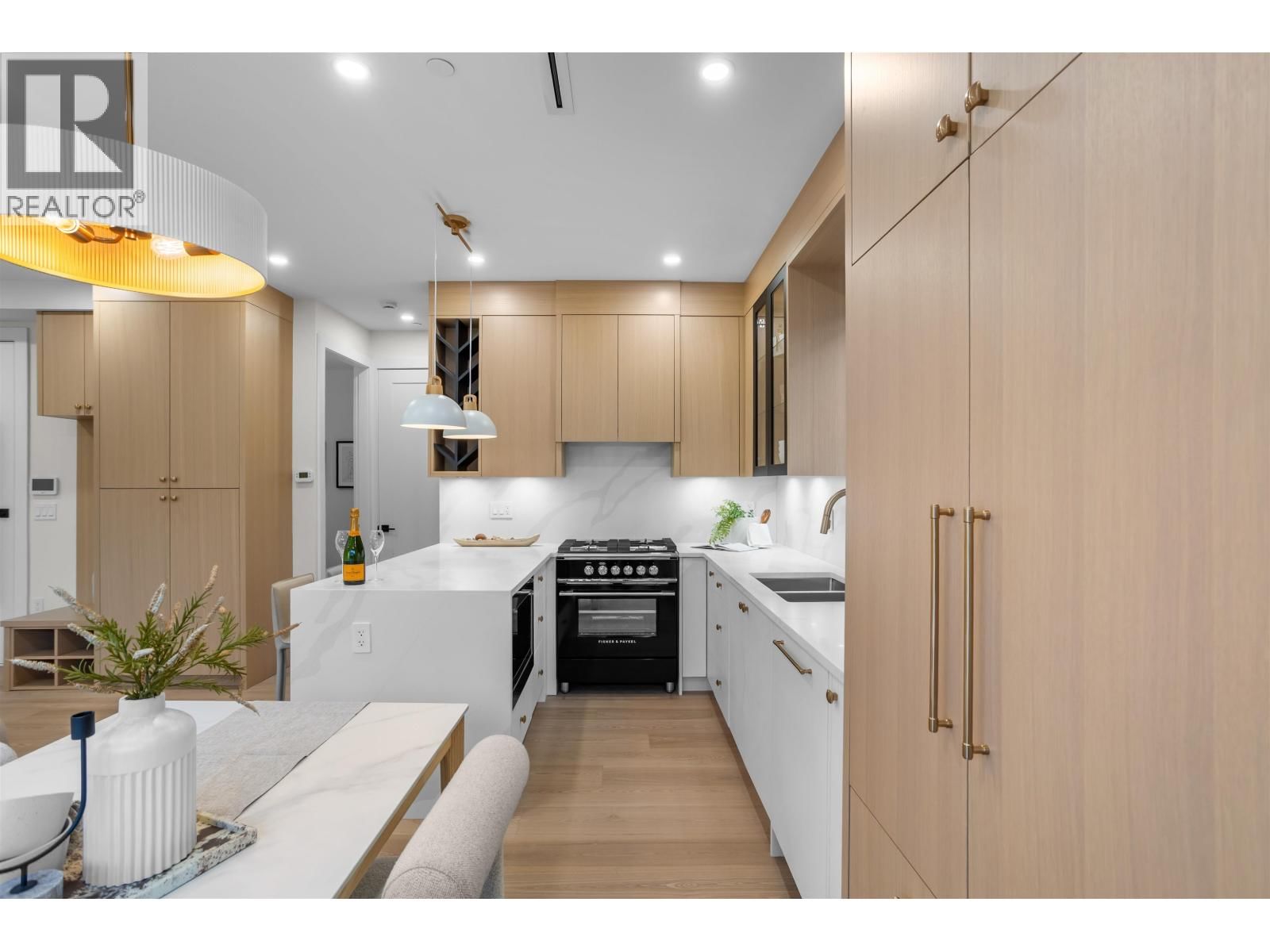 2 - 165 45TH AVENUE Image 7