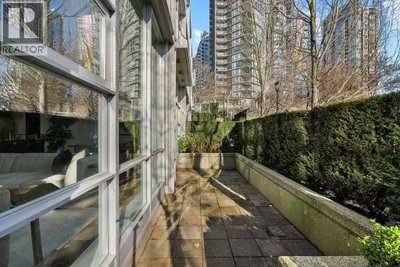 638 BEACH Crescent | Vancouver British Columbia | Slide Image Thirty-three