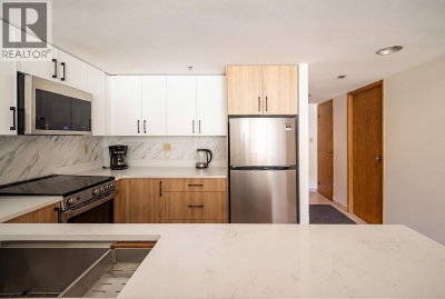 4280 MOUNTAIN Square | Whistler British Columbia | Slide Image Thirteen