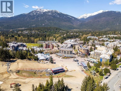 4280 MOUNTAIN Square | Whistler British Columbia | Slide Image Twenty-six