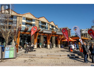 4280 MOUNTAIN Square | Whistler British Columbia | Slide Image Three