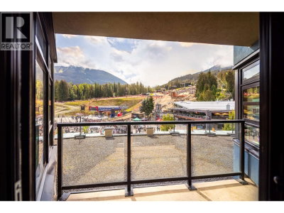 4280 MOUNTAIN Square | Whistler British Columbia | Slide Image Seven