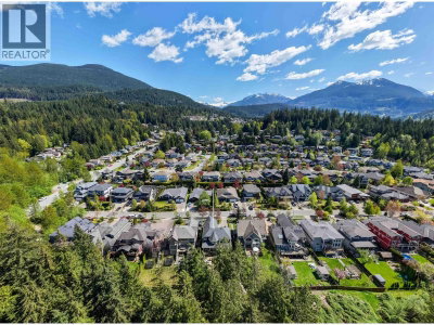 1012 JAY Crescent | Squamish British Columbia | Slide Image Twenty-six