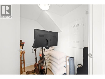 1283 HOWE Street | Vancouver British Columbia | Slide Image Twenty-seven