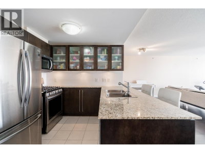 7555 ALDERBRIDGE Way | Richmond British Columbia | Slide Image Three