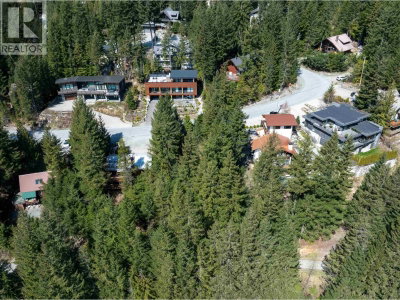 8214 MOUNTAIN VIEW Drive | Whistler British Columbia | Slide Image Nine