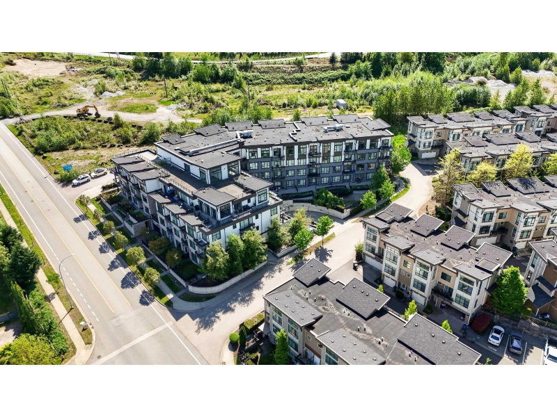 9983 E BARNSTON DRIVE Street Surrey British Columbia, V4N 6T3 - 3 Bedrooms Condo For Sale