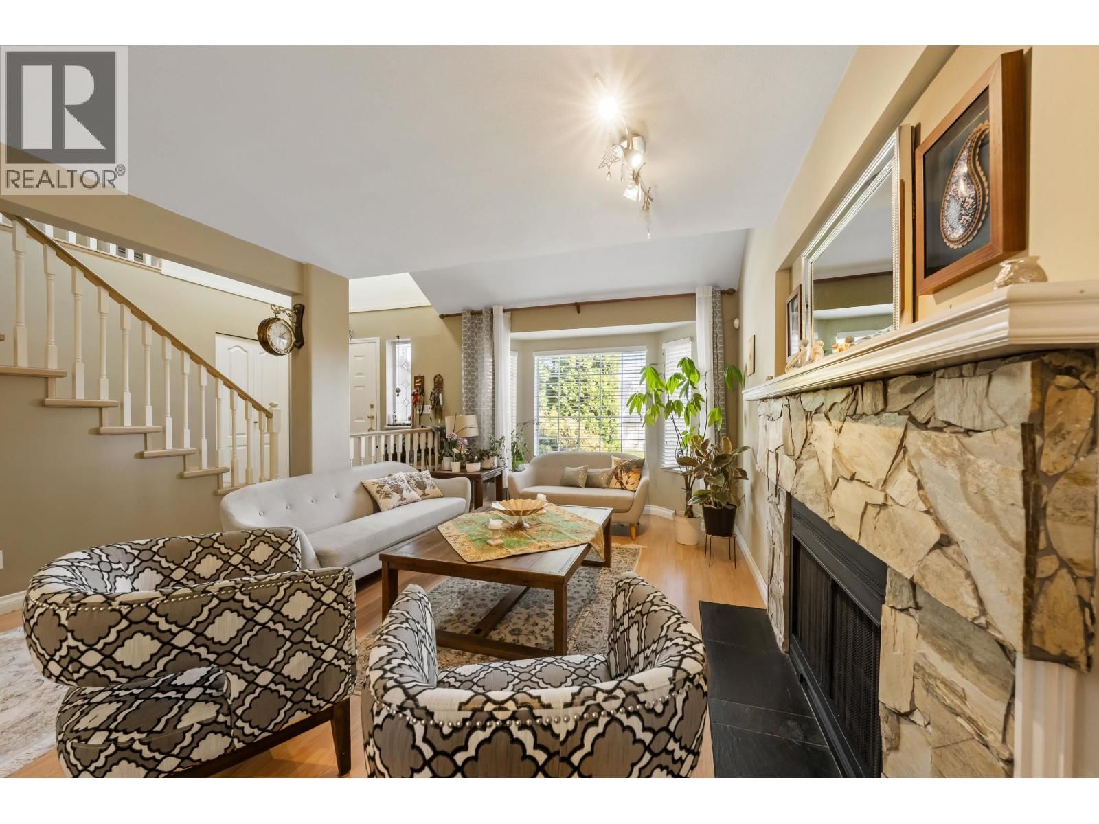 1410 MOUNTAINVIEW Court, Coquitlam, British Columbia V3E 2R9