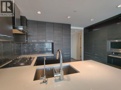 7468 LANSDOWNE Road | Richmond British Columbia | Slide Image Thirteen