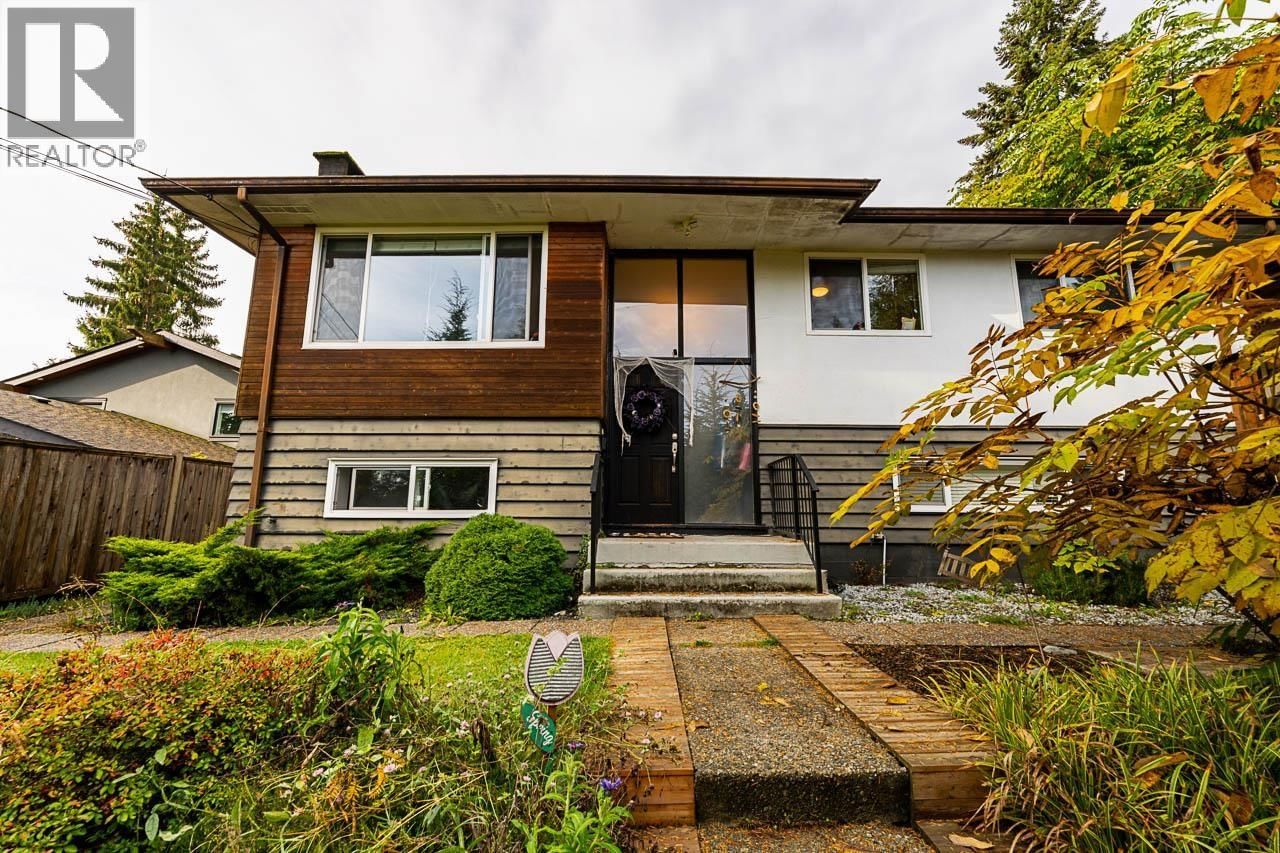 4377 MOUNTAIN Highway, North Vancouver, British Columbia V7K 2K3