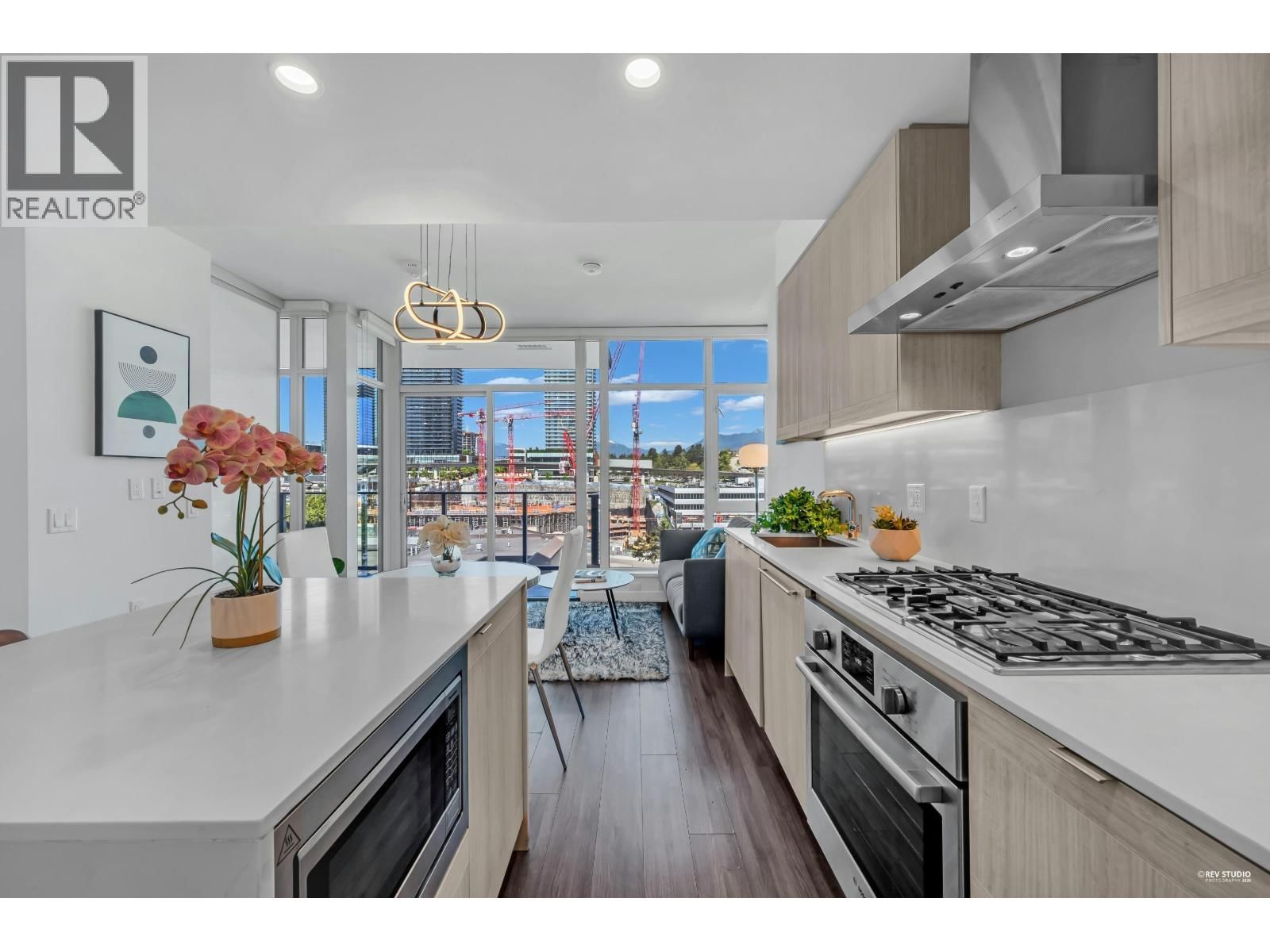 1007 - 2311 BETA AVENUE Image 7