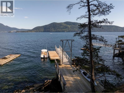 671 BOWEN VIEW Road | Gambier Island British Columbia | Slide Image Thirty-four