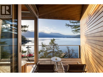 671 BOWEN VIEW Road | Gambier Island British Columbia | Slide Image Five