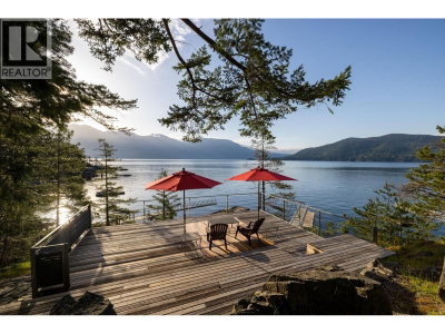 671 BOWEN VIEW Road | Gambier Island British Columbia | Slide Image Eight