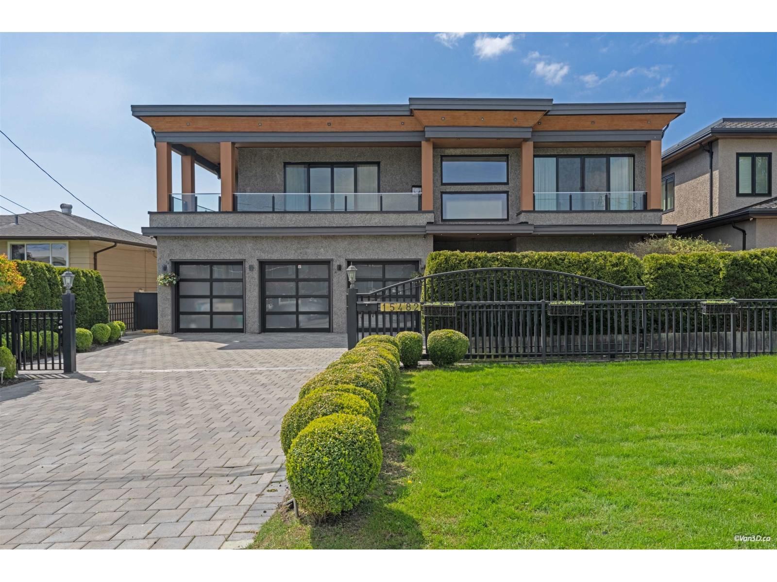 15482 PACIFIC Avenue, White Rock, British Columbia V4B 1R7