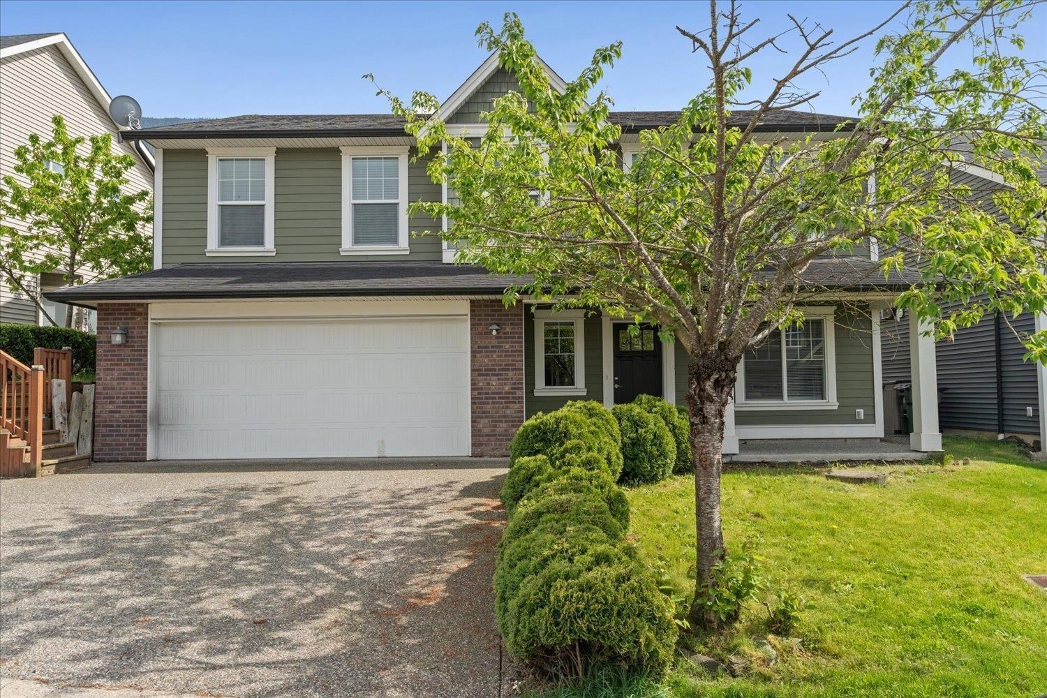 51106 SOPHIE Crescent, Chilliwack, British Columbia V4Z 0C1