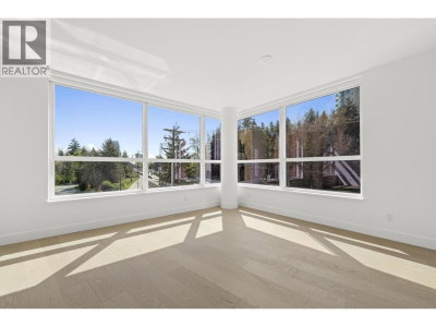 423 6TH Street | West Vancouver British Columbia | Slide Image Fourteen