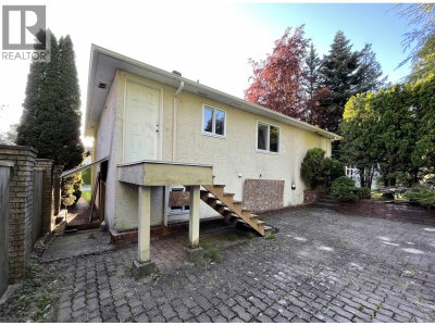 2000 AUSTIN Avenue | Coquitlam British Columbia | Slide Image Twelve