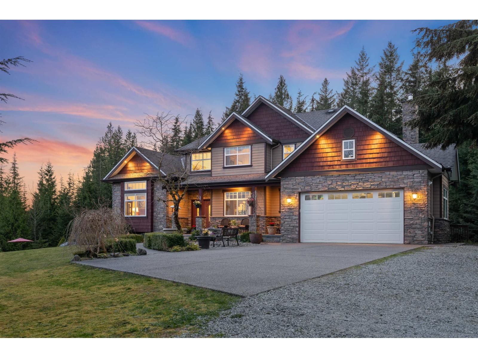 12483 POWELL Street, Mission, British Columbia V4S 1C1