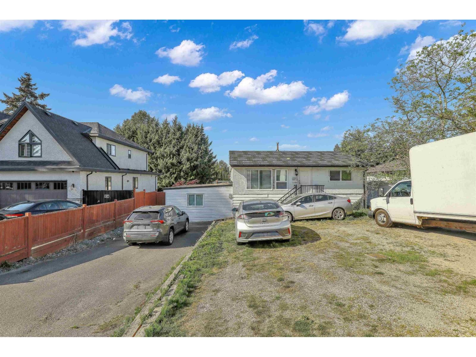 12841 98 AVENUE Image 3