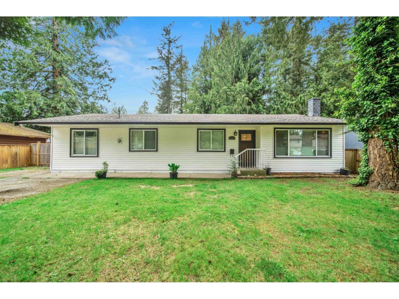 3895 201 Street Langley British Columbia, V3A 1P3 - 4 Bedrooms Home For Sale