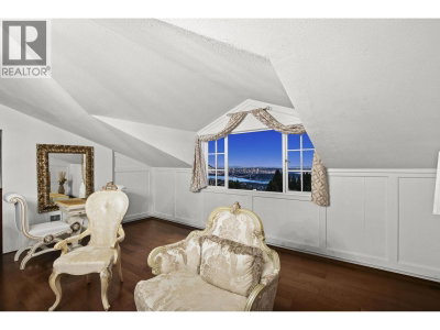1391 CHARTWELL Drive | West Vancouver British Columbia | Slide Image Seventeen