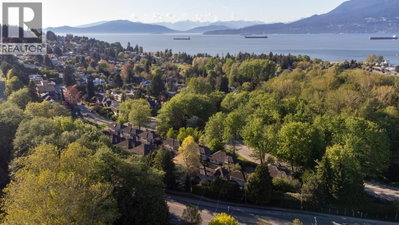 4210 NAUTILUS Close | Vancouver British Columbia | Slide Image Twenty-one