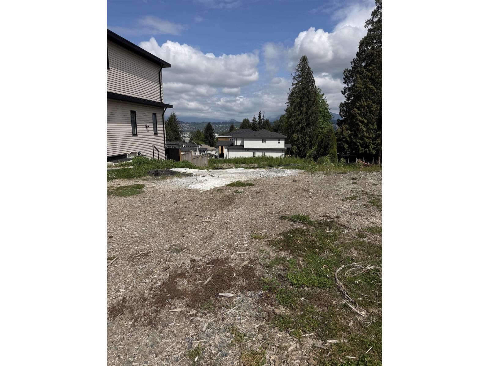 13875 114 Avenue, Surrey, British Columbia V3R 2L8