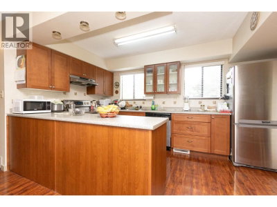 3417 ROXTON Avenue | Coquitlam British Columbia | Slide Image Ten