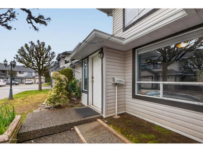 3160 TOWNLINE Road | Abbotsford British Columbia | Slide Image Three
