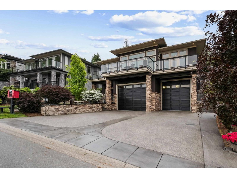 51075 FALLS Court Chilliwack British Columbia, V4Z 1K7 - 4 Bedrooms Condo For Sale