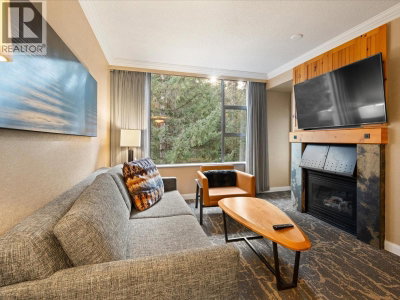 4090 WHISTLER Way | Whistler British Columbia | Slide Image Three
