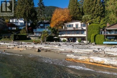 3248 MARINE Drive | West Vancouver British Columbia | Slide Image Seven