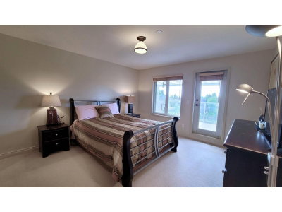 15974 BUENA VISTA Avenue | White Rock British Columbia | Slide Image Seventeen