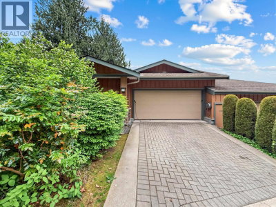 8725 SEASCAPE Drive | West Vancouver British Columbia | Slide Image Thirty-four