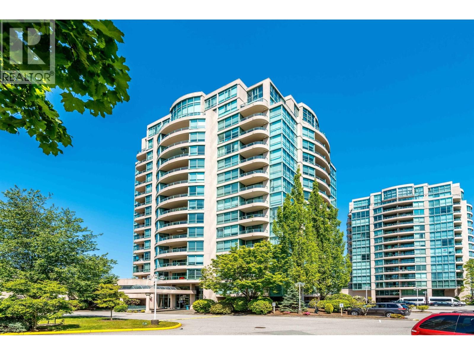 8831 LANSDOWNE Road, Richmond, British Columbia V6X 3T5