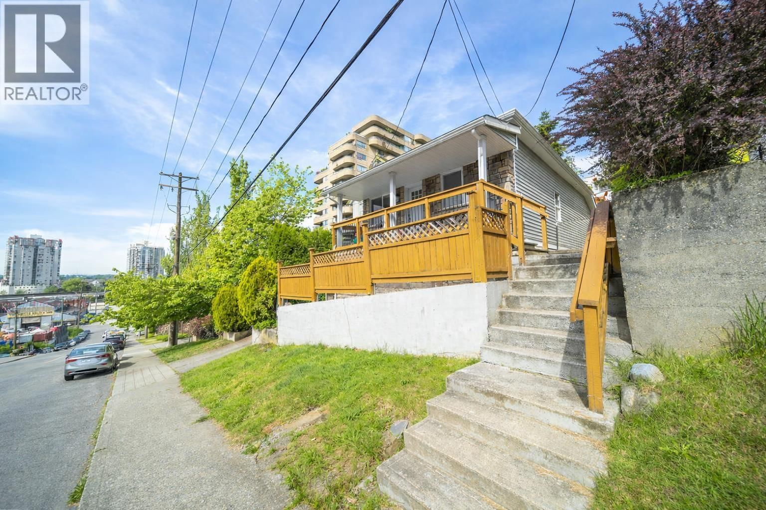 1011 AUCKLAND Street, New Westminster, British Columbia V3M 1K9