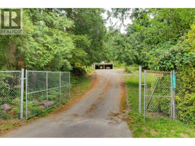 28595 DEWDNEY TRUNK Road | Maple Ridge British Columbia | Slide Image Four