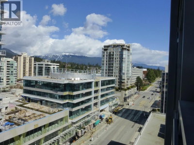 111 13TH Street | North Vancouver British Columbia | Slide Image Six