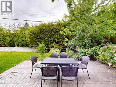 3560 HIGHLAND Boulevard | North Vancouver British Columbia | Slide Image Thirty-three