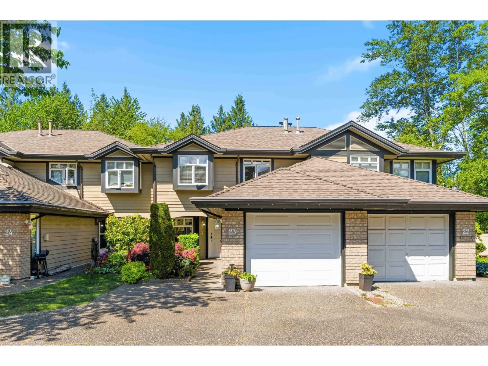 11737 236 Street, Maple Ridge, British Columbia V4R 2E5